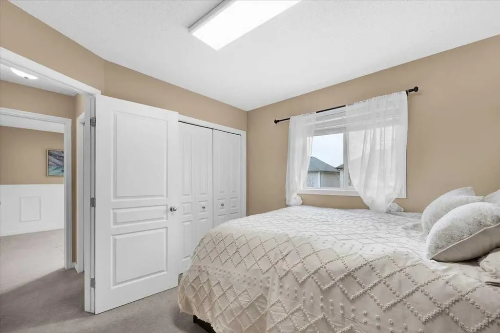 1009 Channelside Way SW Airdrie AB T4B 3H9