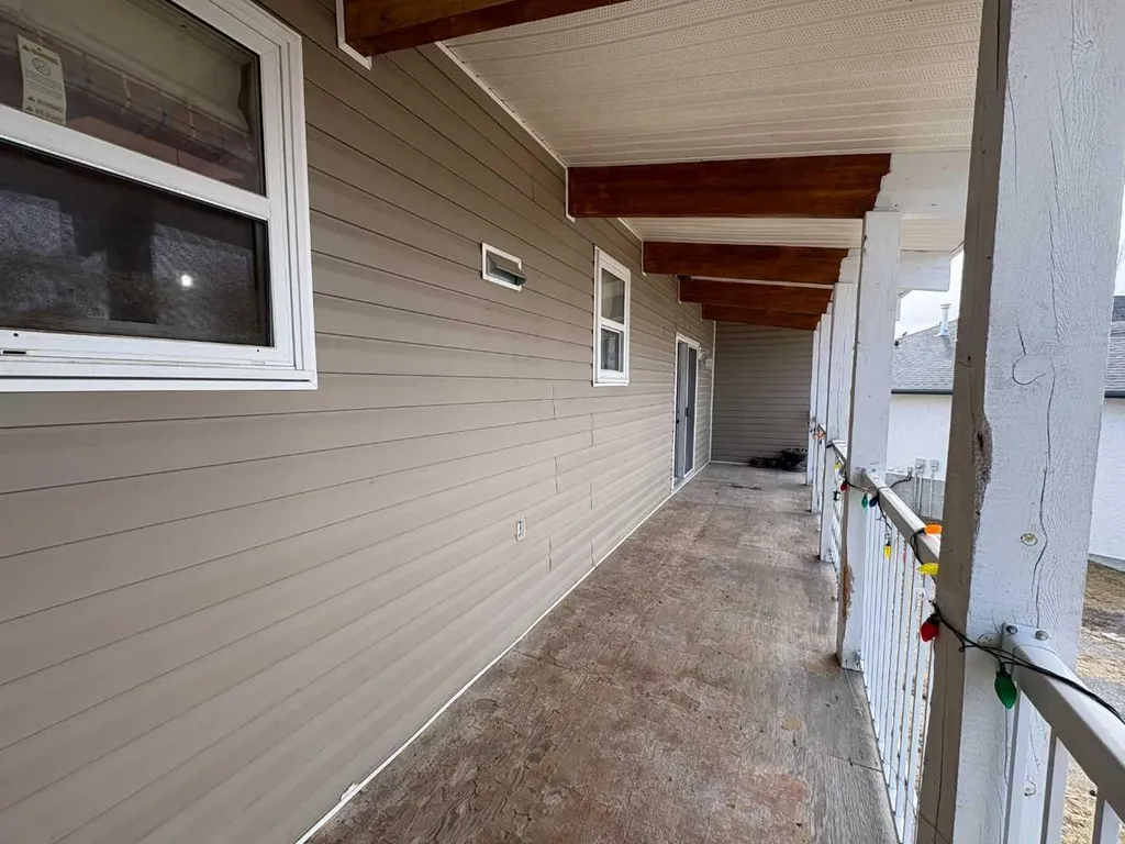 5816 60 Avenue Rocky Mountain House AB T4T 1K2
