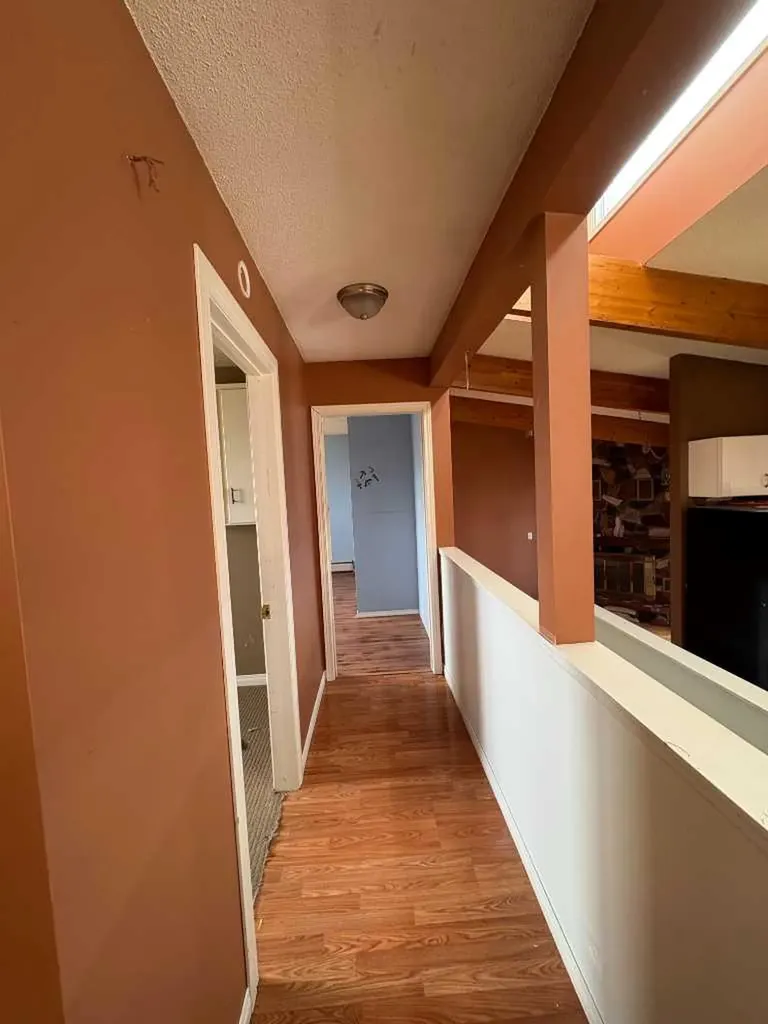 5816 60 Avenue Rocky Mountain House AB T4T 1K2