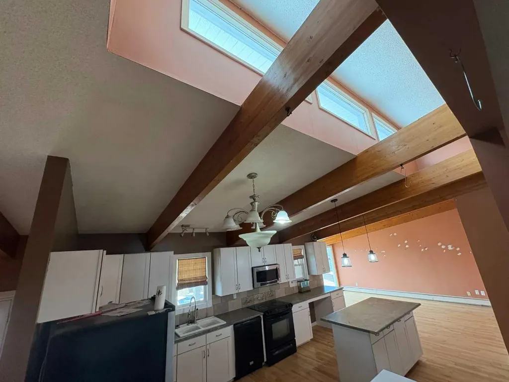 5816 60 Avenue Rocky Mountain House AB T4T 1K2