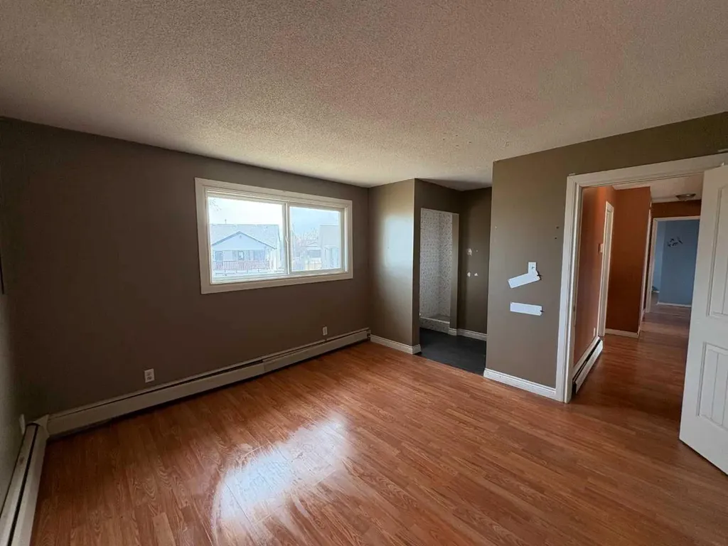 5816 60 Avenue Rocky Mountain House AB T4T 1K2