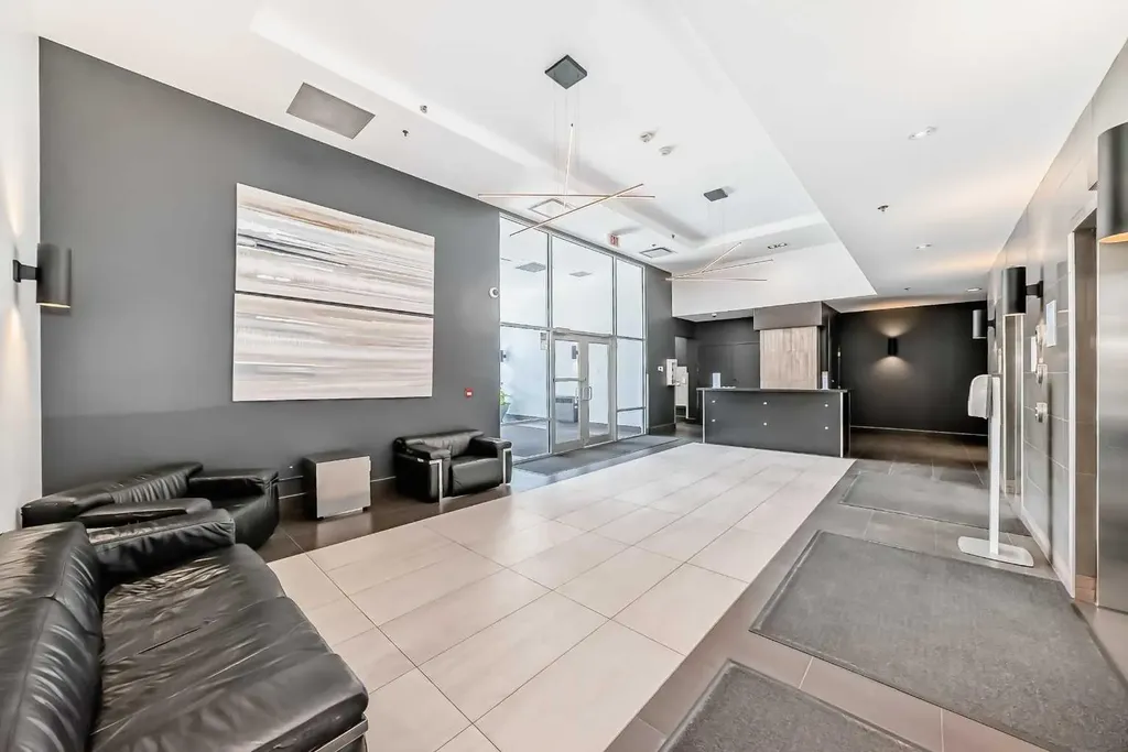 210 15 Avenue SE Calgary AB T2G 0B5