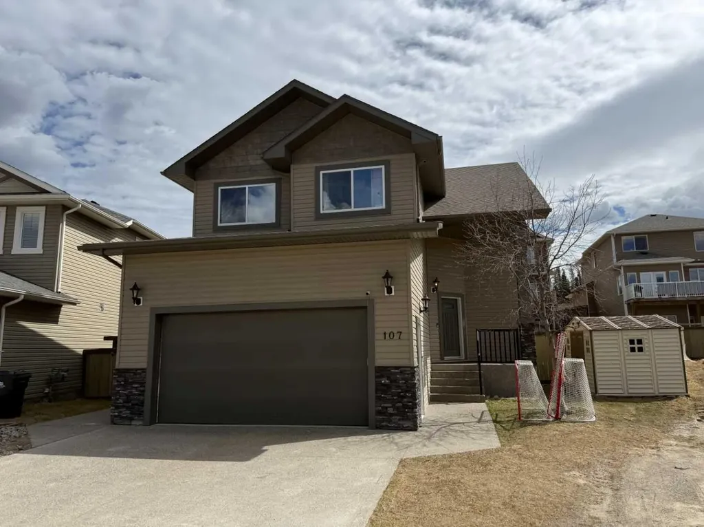 107 Wolf Willow Cove Hinton AB T7V 0B2