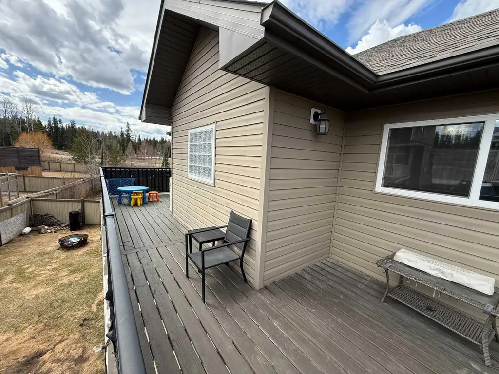 107 Wolf Willow Cove Hinton AB T7V 0B2