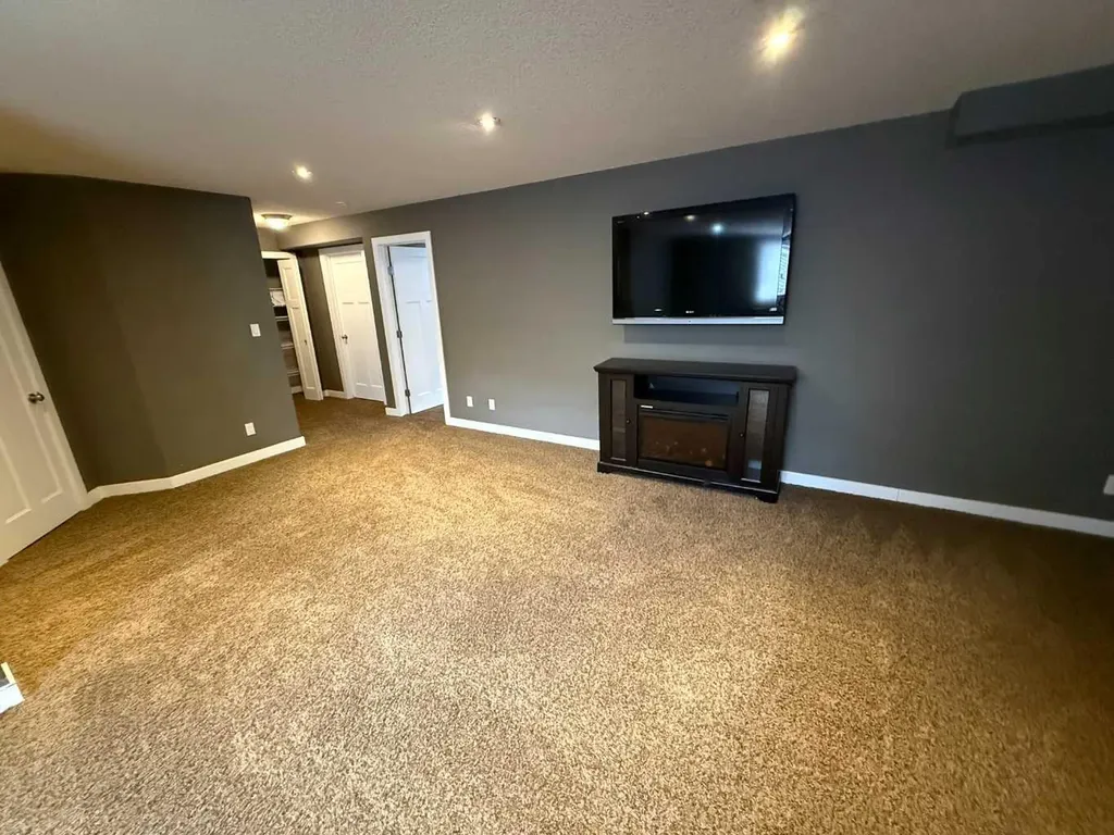 107 Wolf Willow Cove Hinton AB T7V 0B2