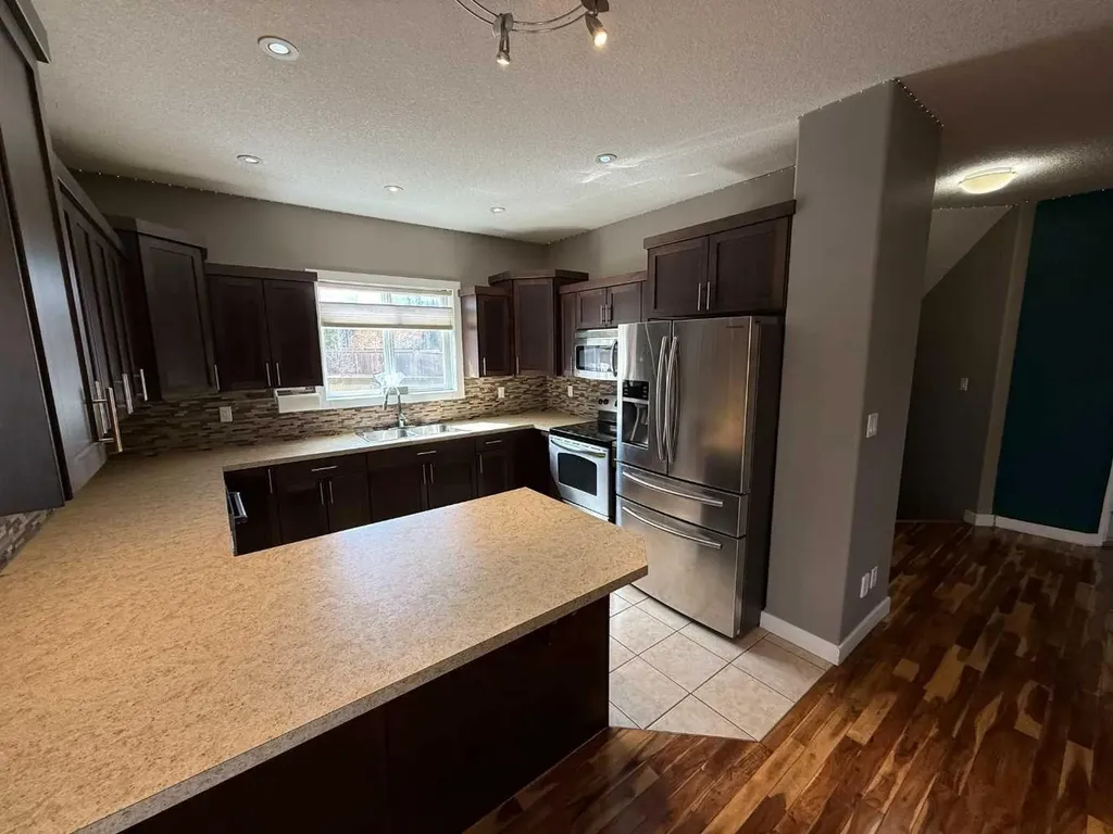 107 Wolf Willow Cove Hinton AB T7V 0B2