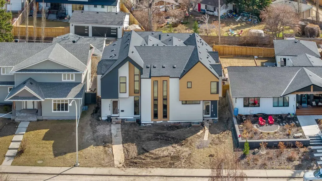 3919 23 Avenue SW Calgary AB T3E 0J9