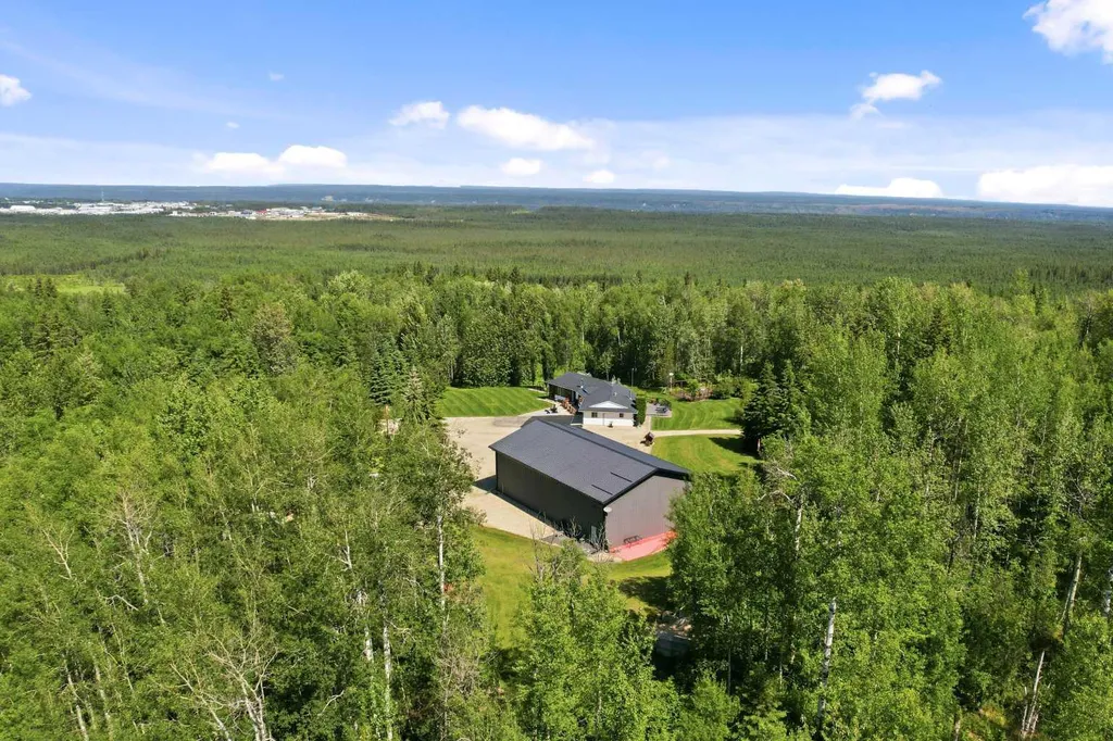 114052 Township Road 592b Rural Woodlands County AB T7S 1N8