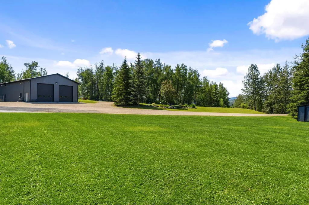 114052 Township Road 592b Rural Woodlands County AB T7S 1N8