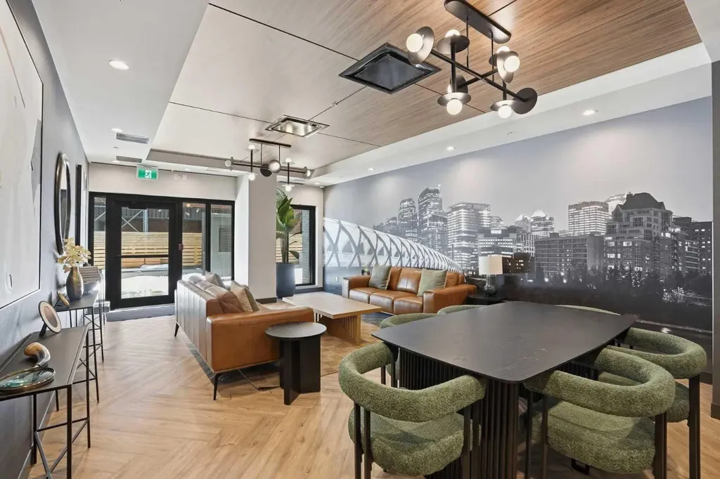 730 2 Avenue SW Calgary AB T2P 1R8