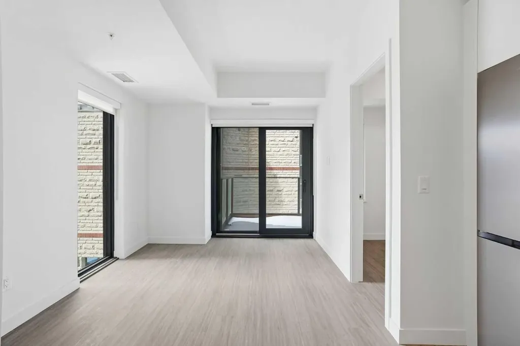 730 2 Avenue SW Calgary AB T2P 1R8