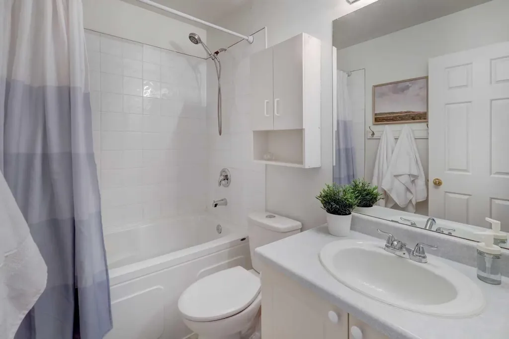 135 Coverdale Court NE Calgary AB T3K 4J7