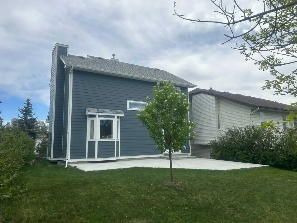 135 Coverdale Court NE Calgary AB T3K 4J7