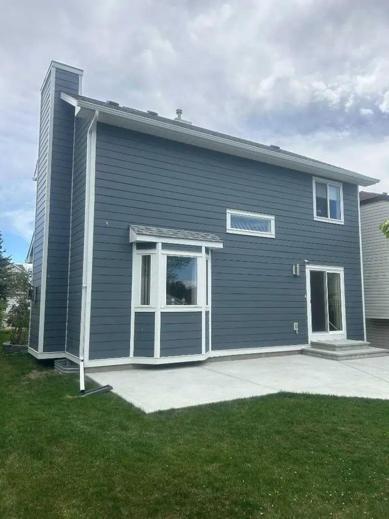 135 Coverdale Court NE Calgary AB T3K 4J7