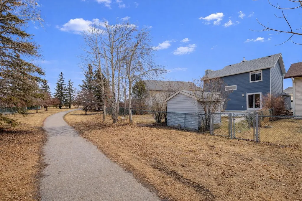 135 Coverdale Court NE Calgary AB T3K 4J7