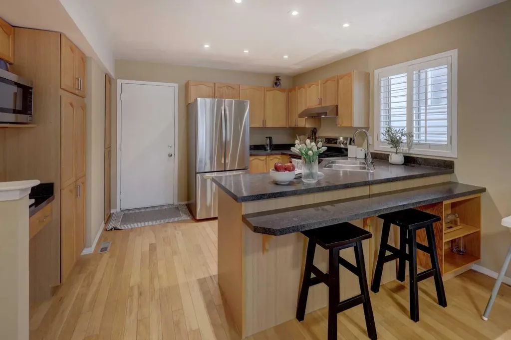 135 Coverdale Court NE Calgary AB T3K 4J7