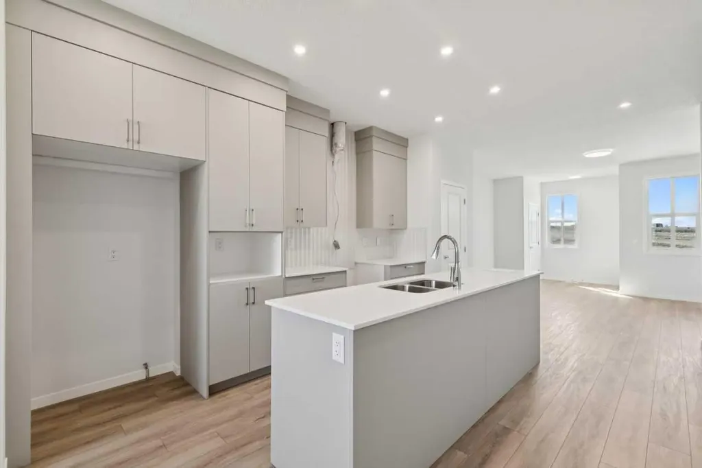 74 Lucas Heath NW Calgary AB T3P 2Y2