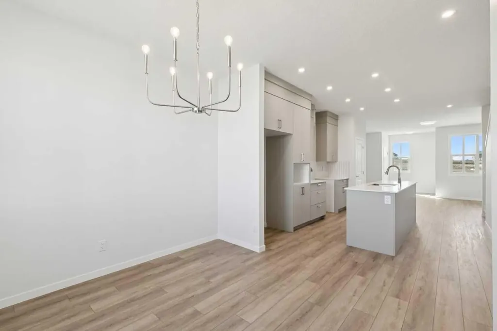 74 Lucas Heath NW Calgary AB T3P 2Y2