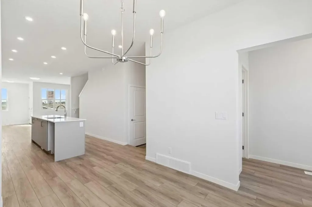 74 Lucas Heath NW Calgary AB T3P 2Y2