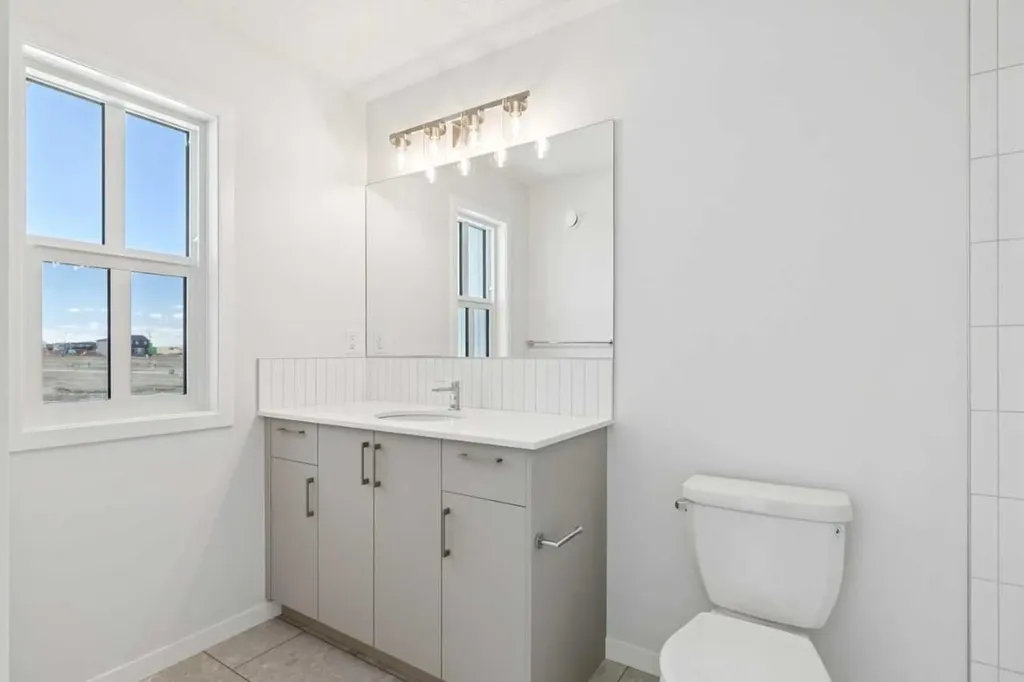 74 Lucas Heath NW Calgary AB T3P 2Y2