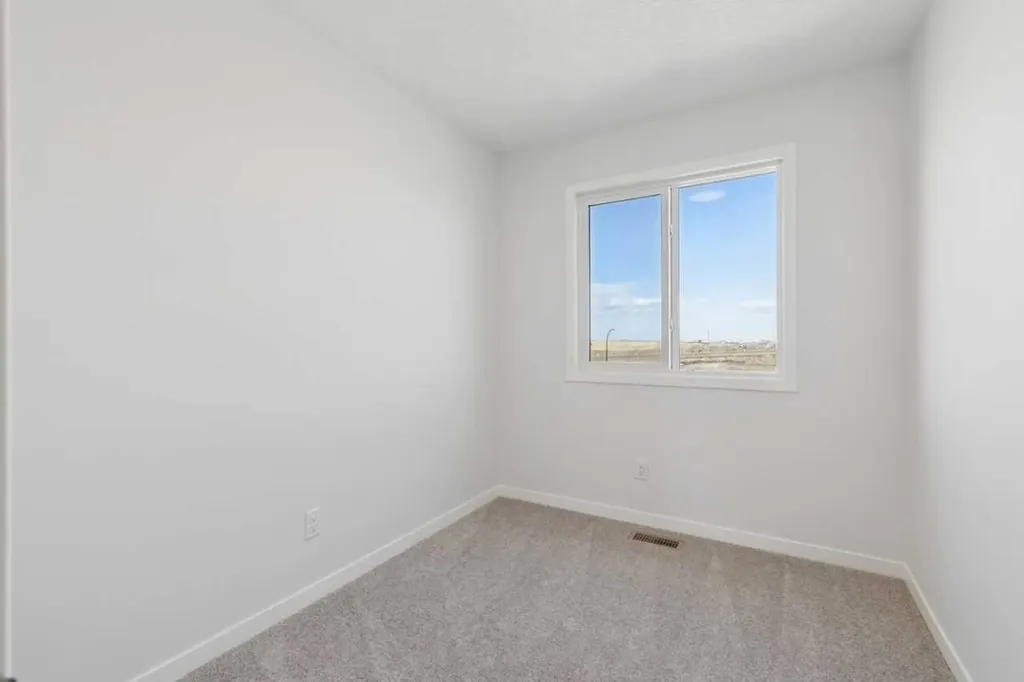 74 Lucas Heath NW Calgary AB T3P 2Y2