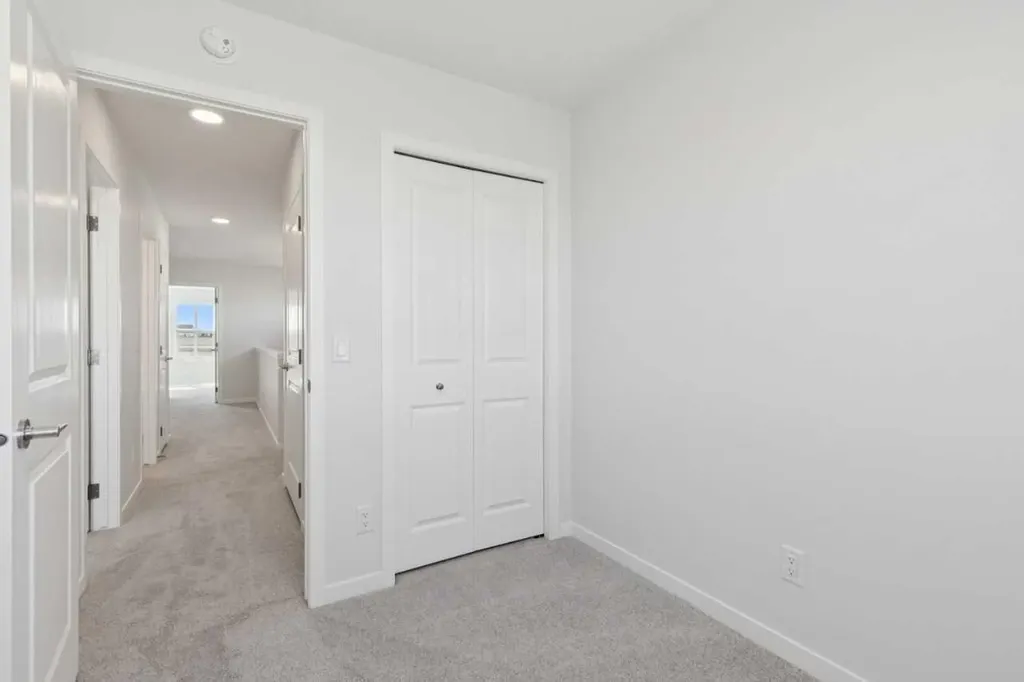 74 Lucas Heath NW Calgary AB T3P 2Y2