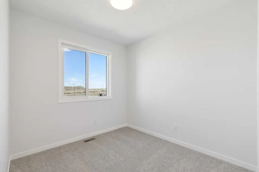 74 Lucas Heath NW Calgary AB T3P 2Y2