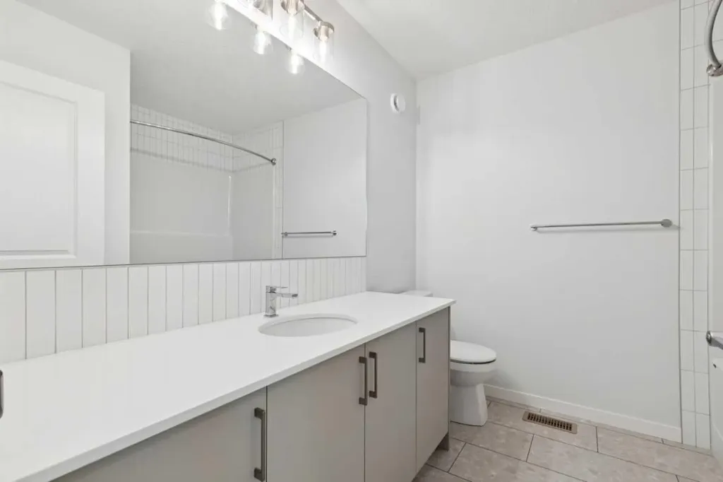 74 Lucas Heath NW Calgary AB T3P 2Y2