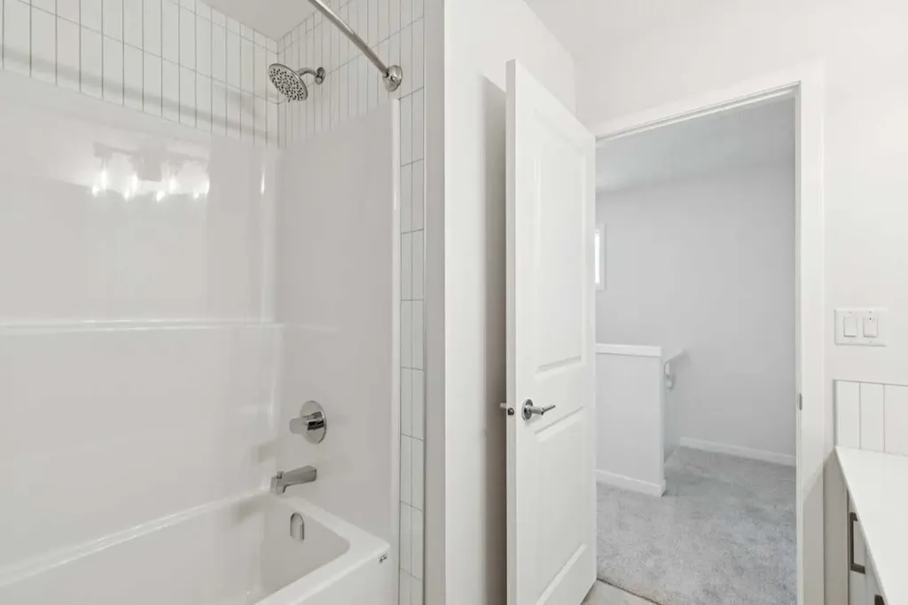74 Lucas Heath NW Calgary AB T3P 2Y2