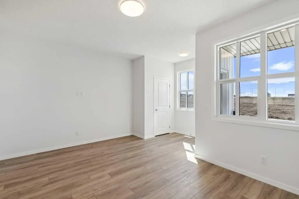 74 Lucas Heath NW Calgary AB T3P 2Y2