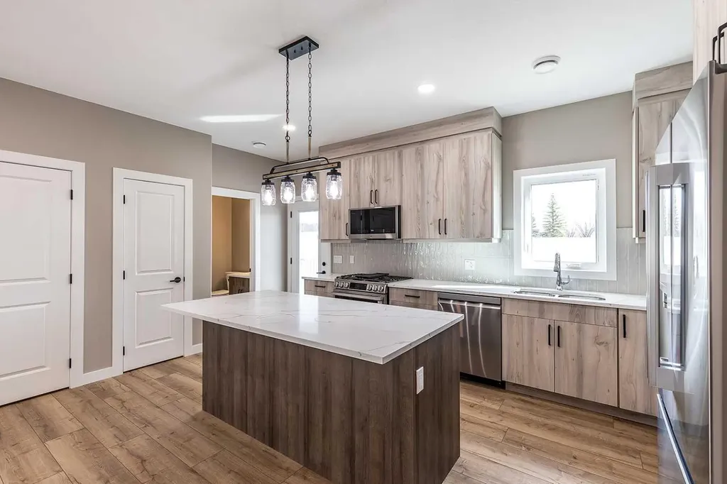 156 Somerset Way SE Medicine Hat AB T1B 0C2