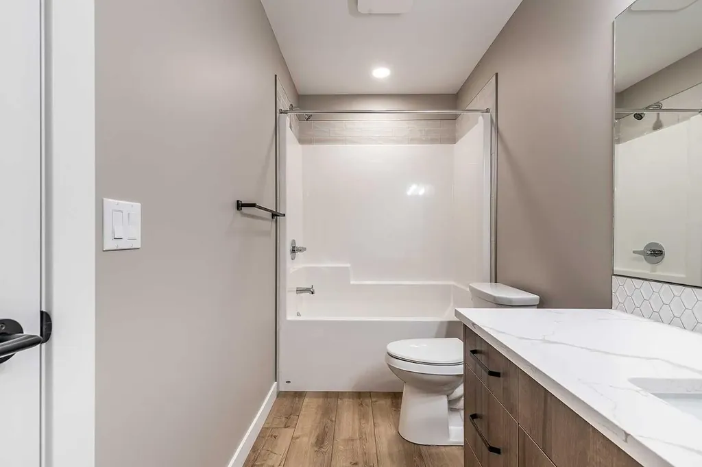 156 Somerset Way SE Medicine Hat AB T1B 0C2