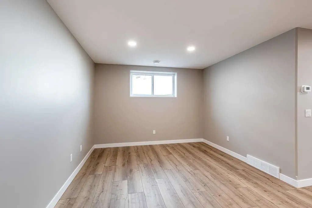 156 Somerset Way SE Medicine Hat AB T1B 0C2