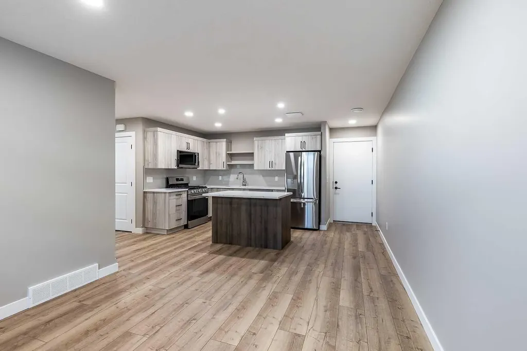 156 Somerset Way SE Medicine Hat AB T1B 0C2