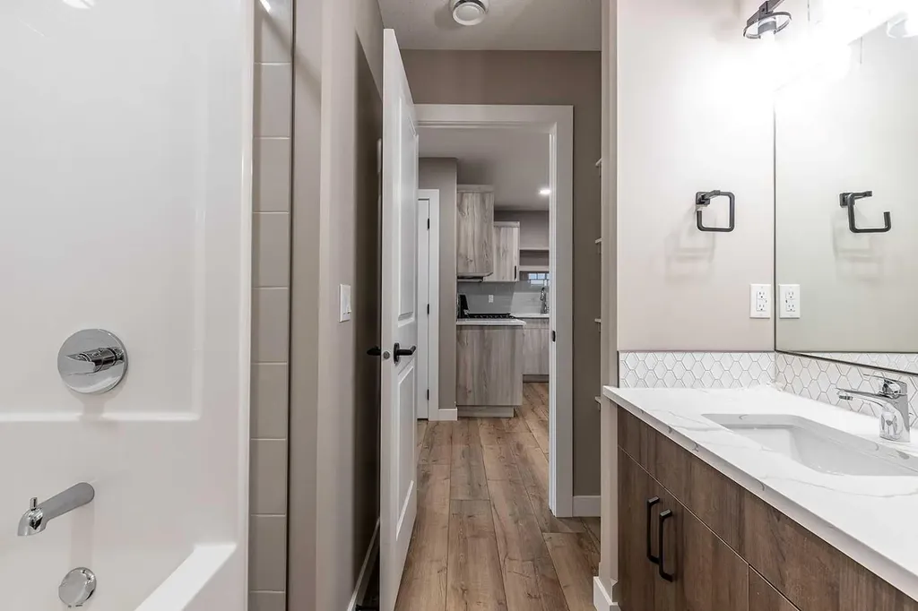 156 Somerset Way SE Medicine Hat AB T1B 0C2