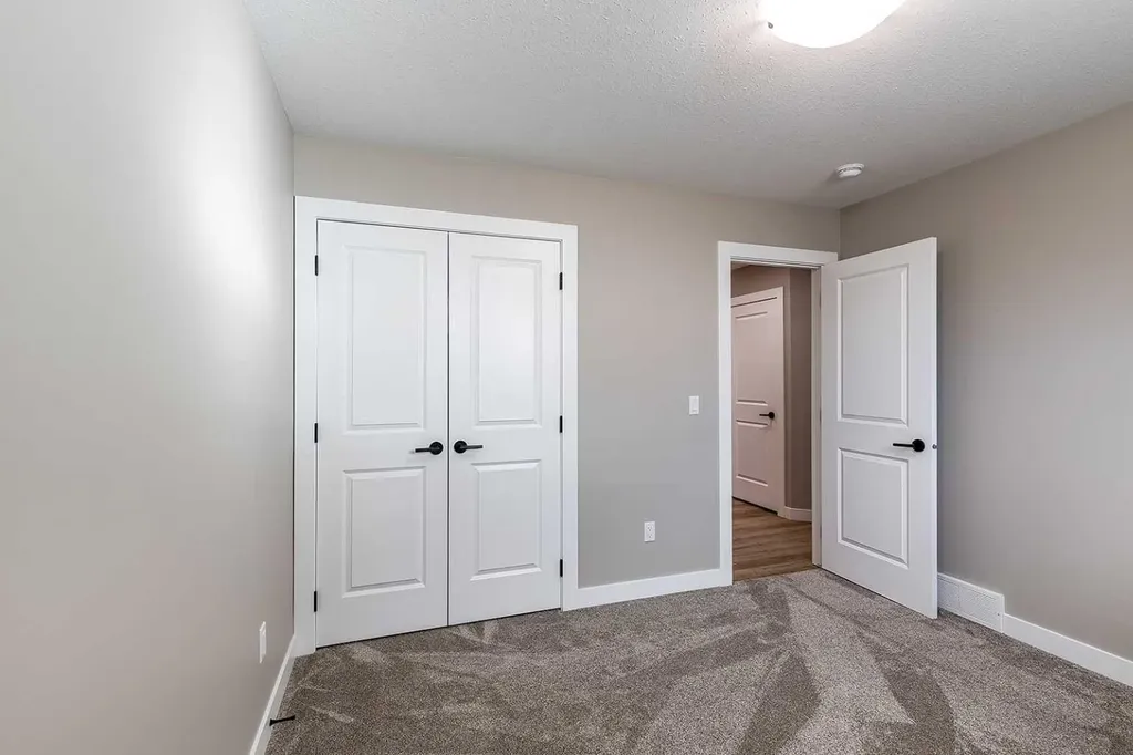 156 Somerset Way SE Medicine Hat AB T1B 0C2