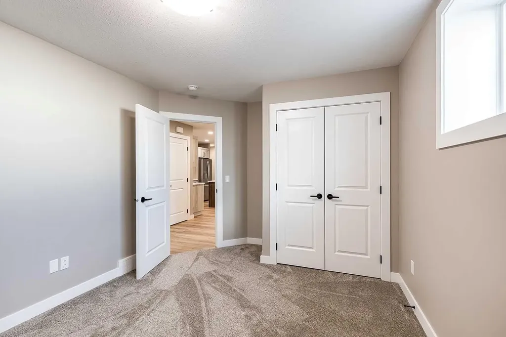 156 Somerset Way SE Medicine Hat AB T1B 0C2
