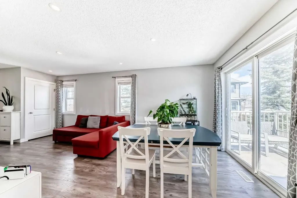 126 Citadel Point NW Calgary AB T3G5L2