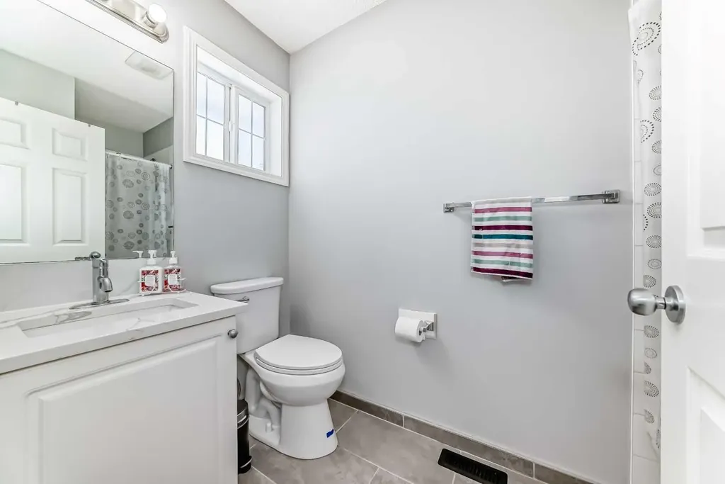 126 Citadel Point NW Calgary AB T3G5L2