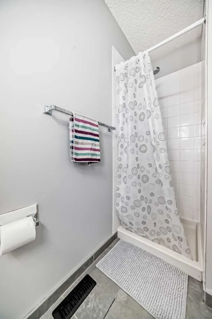 126 Citadel Point NW Calgary AB T3G5L2