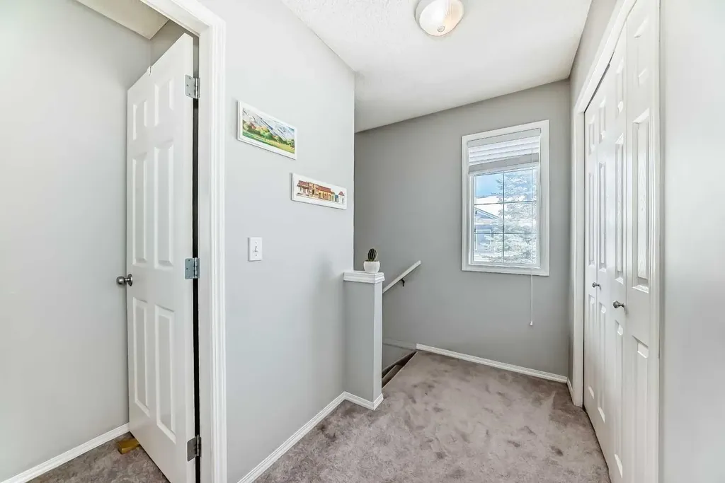 126 Citadel Point NW Calgary AB T3G5L2