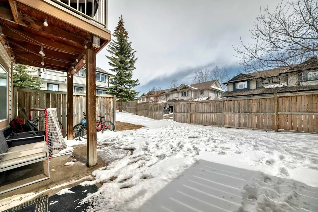 126 Citadel Point NW Calgary AB T3G5L2