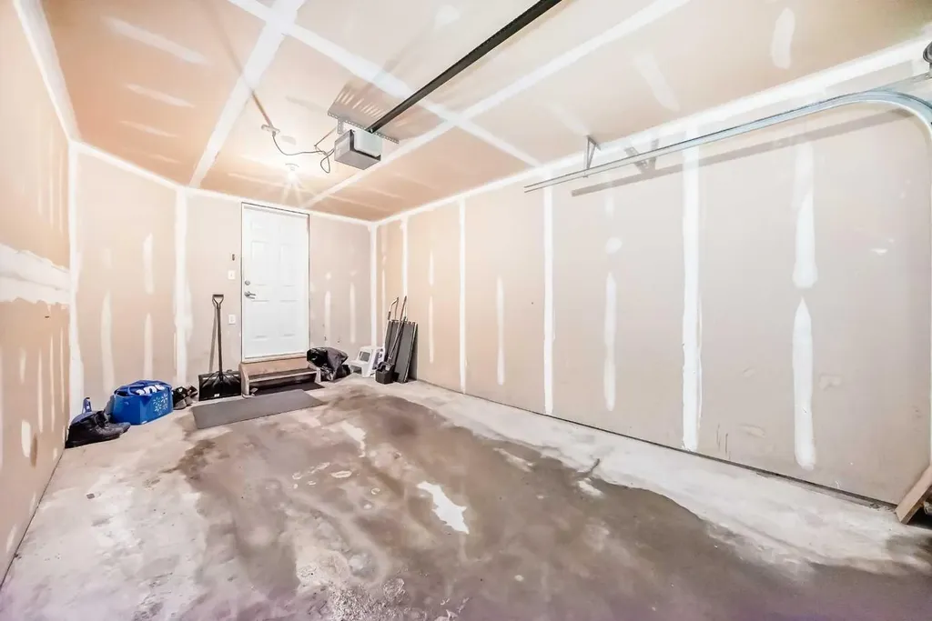 126 Citadel Point NW Calgary AB T3G5L2