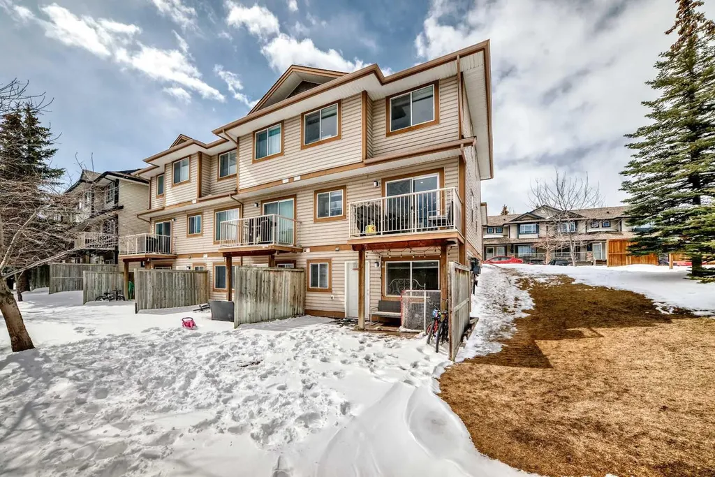 126 Citadel Point NW Calgary AB T3G5L2
