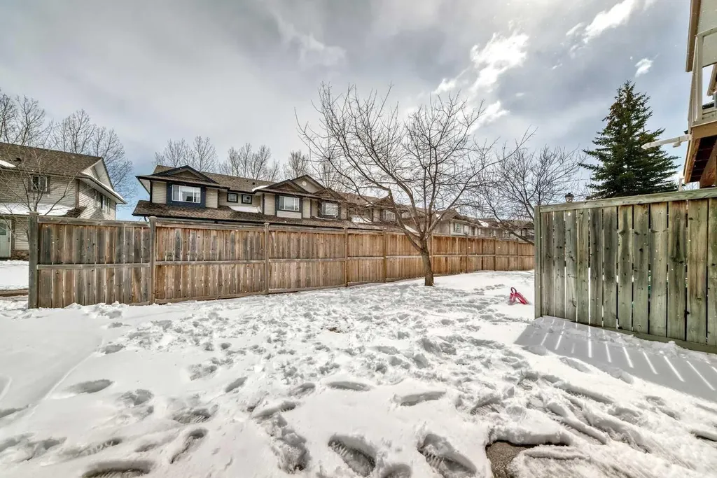 126 Citadel Point NW Calgary AB T3G5L2