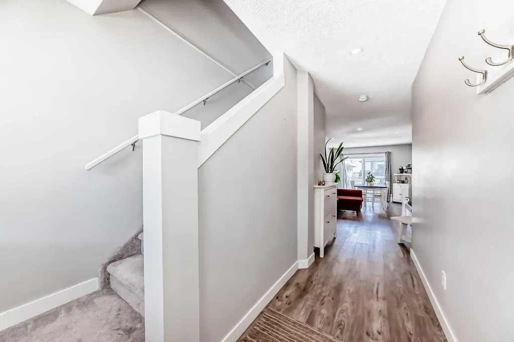 126 Citadel Point NW Calgary AB T3G5L2