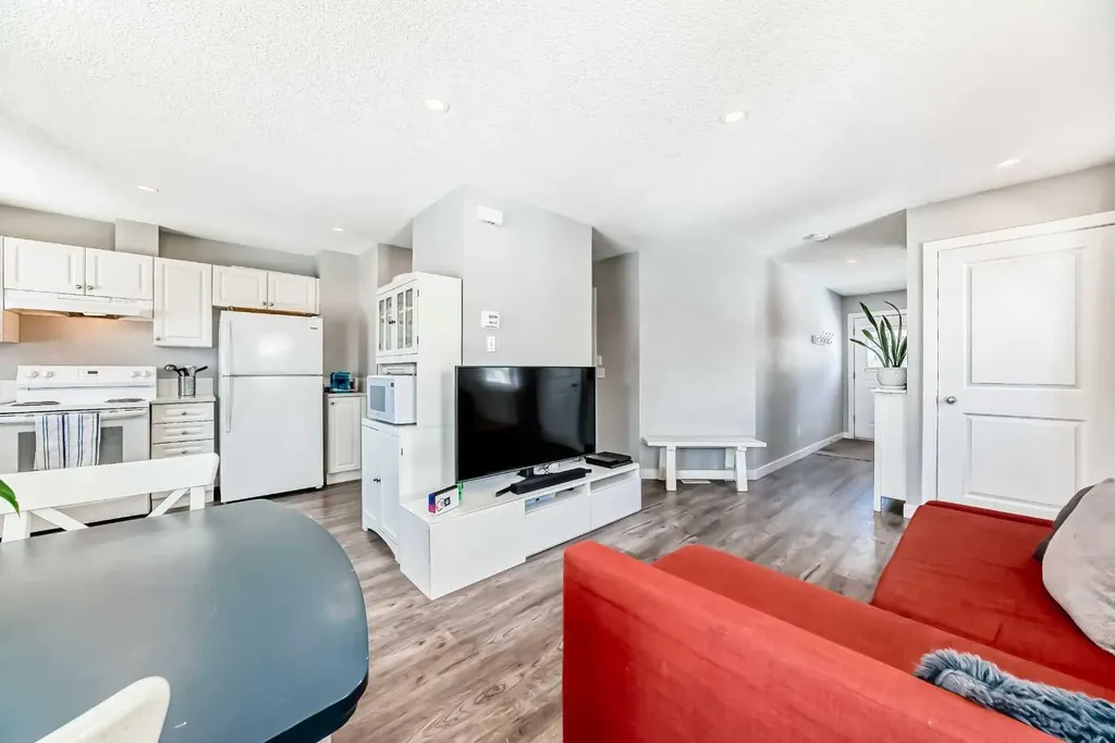 126 Citadel Point NW Calgary AB T3G5L2