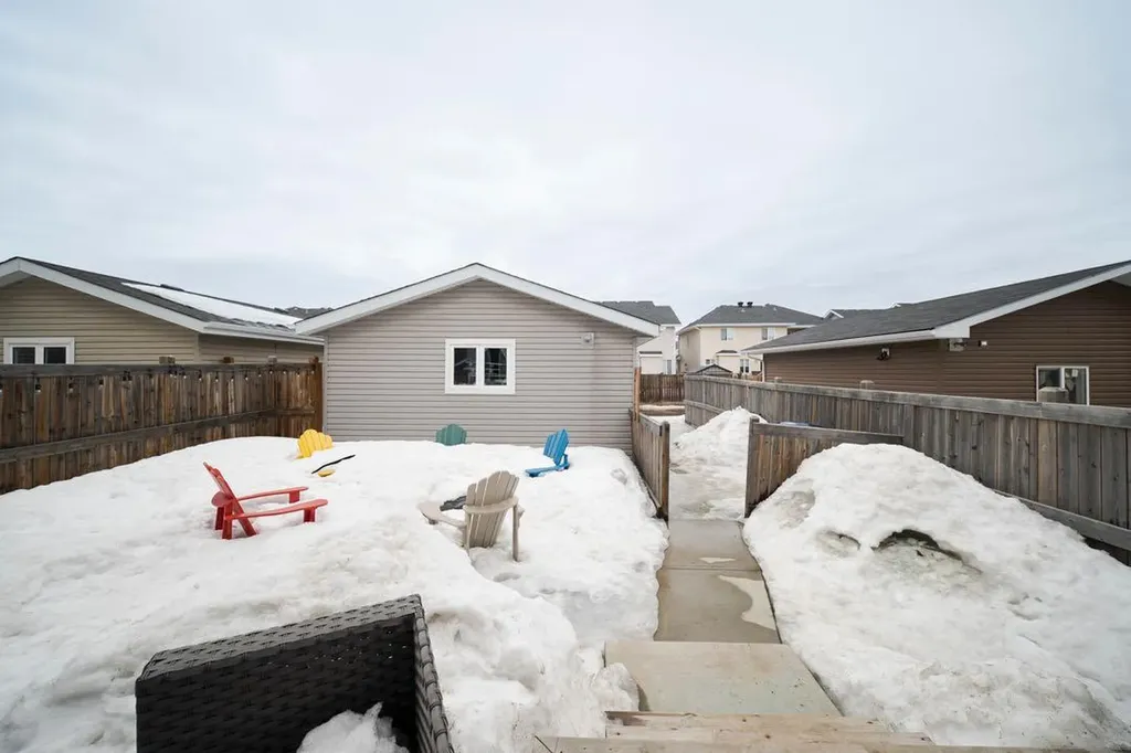 132 Comeau Crescent Fort Mcmurray AB T9K 0Z8