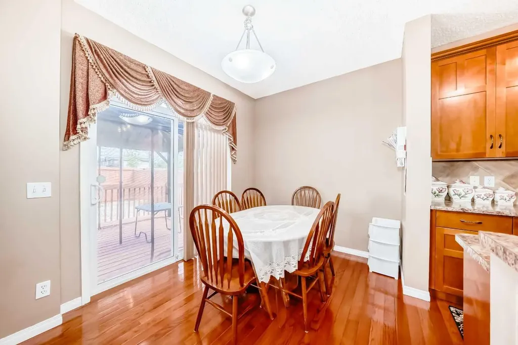 148 Saddlecrest Gardens NE Calgary AB T3J 0C3