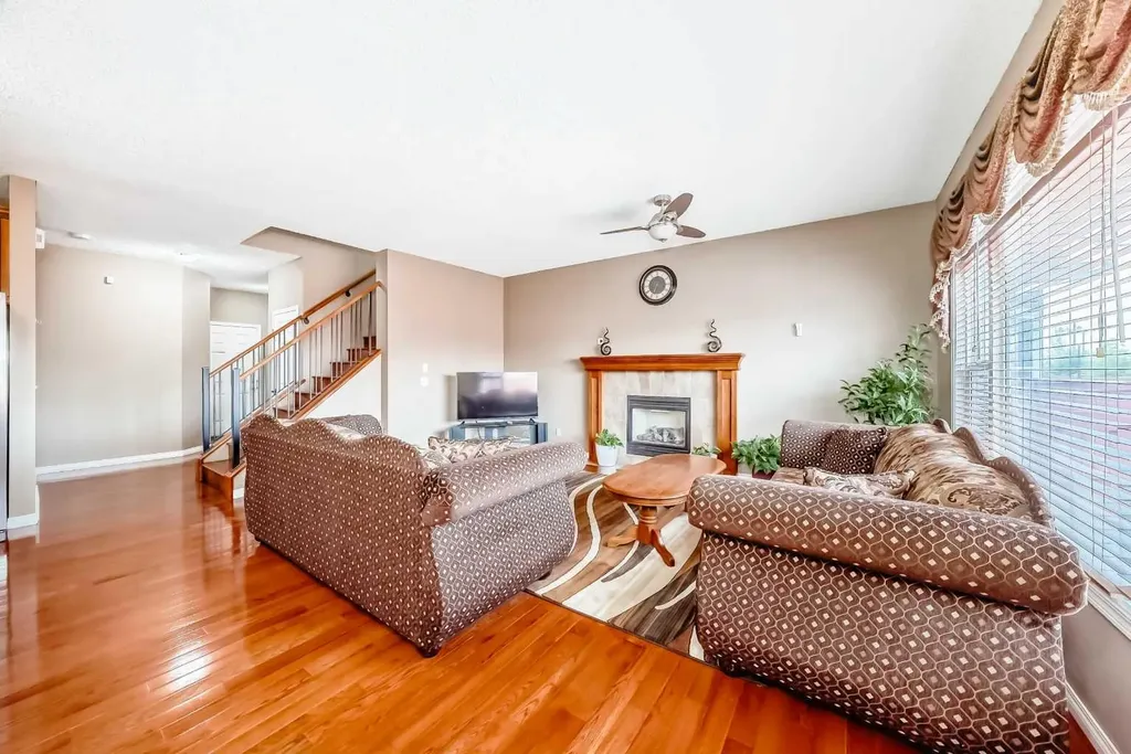 148 Saddlecrest Gardens NE Calgary AB T3J 0C3